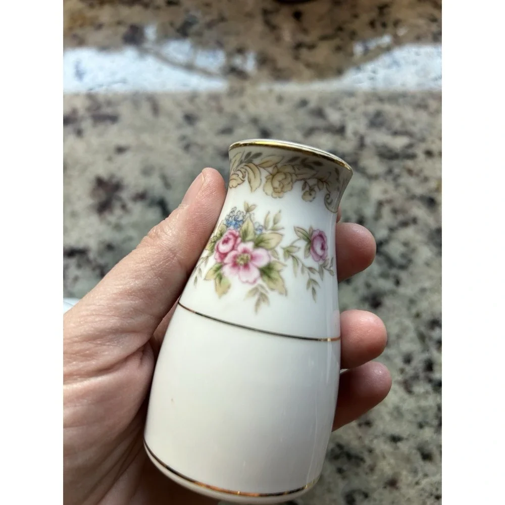Noritake Somerset Salt & Pepper Japan